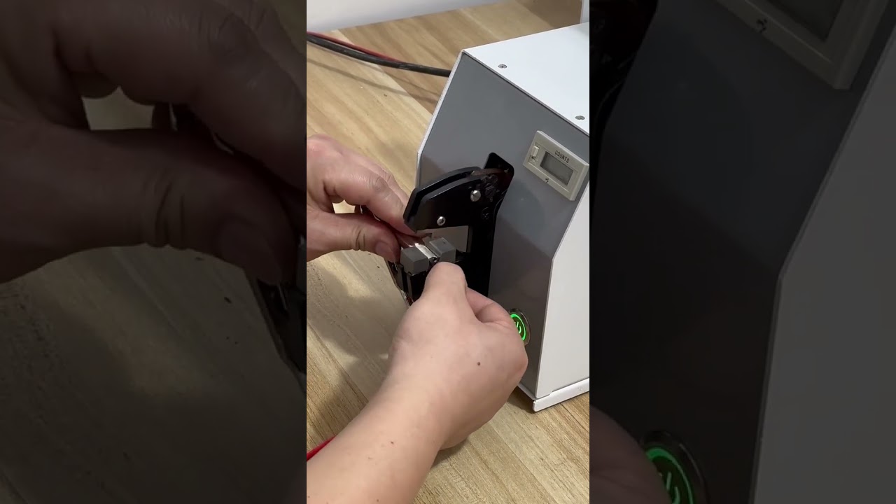 65-EC Electric Terminal Crimping Machine for Alligator Clips