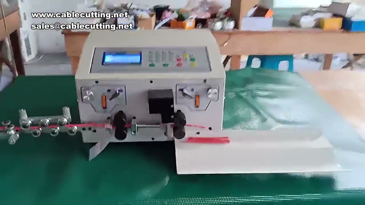 800W Automatische Abisoliermaschine 0,3-25mm² – Doppelabisolierung & Schneiden, computergesteuert 0-100mm