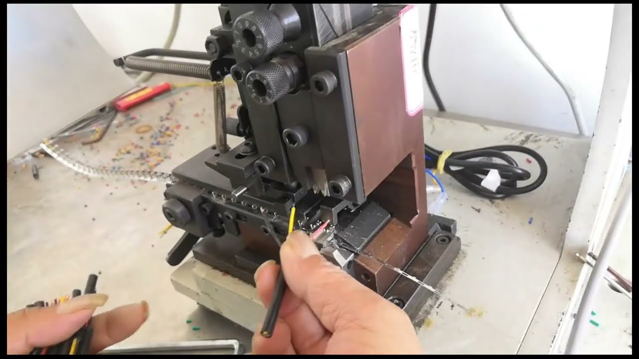 15 Tonnen Elektrische Automatische Terminierpresse mit Horizontalzuführung – Superleise & Effizient