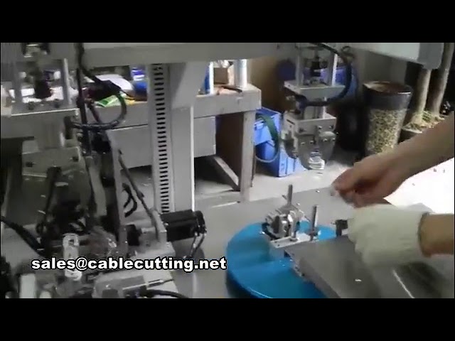 Automatische Wickelmaschine für transparente kunststoffbeschichtete Drahtspulen