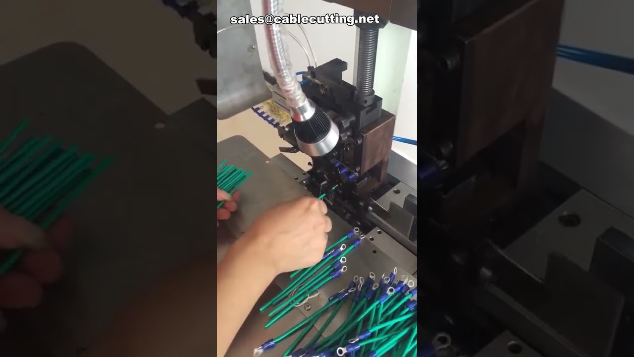 Molex Terminal-Crimp-Maschine | Automatische Crimp-Anlage für präzise Kabelbäume