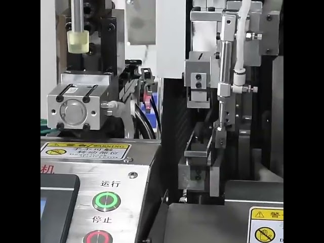 Vollautomatische Einkopf-Crimp- und Tauchverzinnungsmaschine für wasserdichte Stecker | Maschine