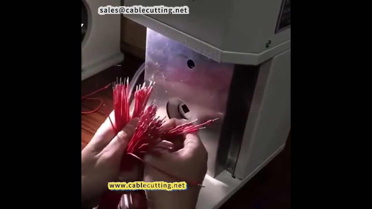 Automatische Durchgangsrohr-Endkrimpmaschine für Kabel und Isolierschläuche | Effiziente Crimp-Lösung