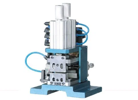Vertikale pneumatische Drahtabisoliermaschine WPM-4F